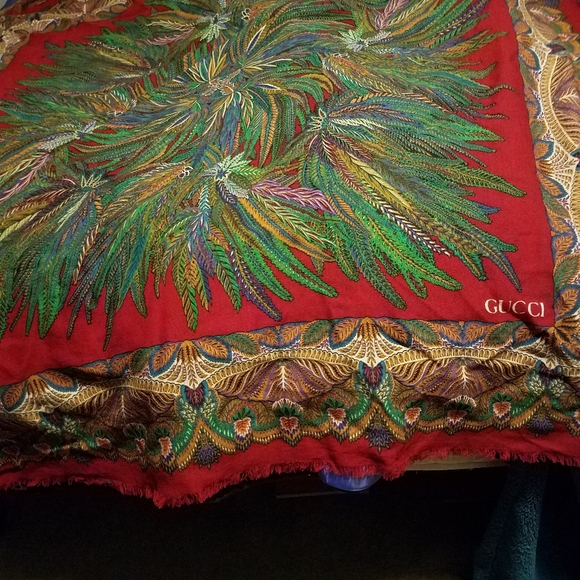 Gucci throw - Picture 2 of 2